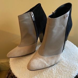 Calvin Klein Aubrey ColorBlock Leather&Suede Boot